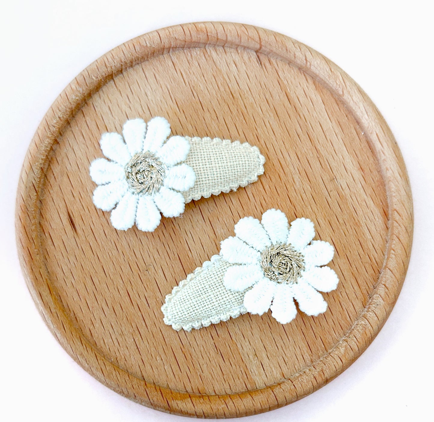 Signature Daisy baby nonslip clips - linen