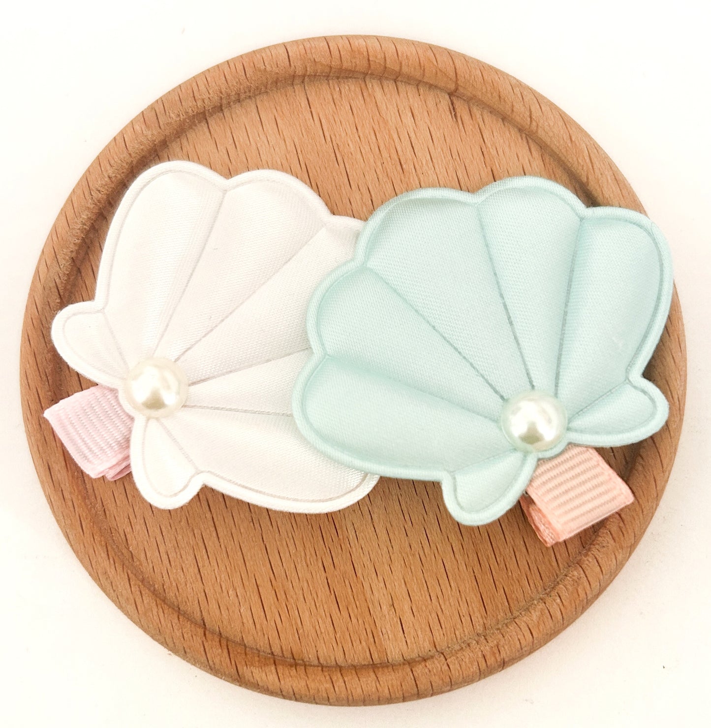 Pastel Seashells - Mint or White