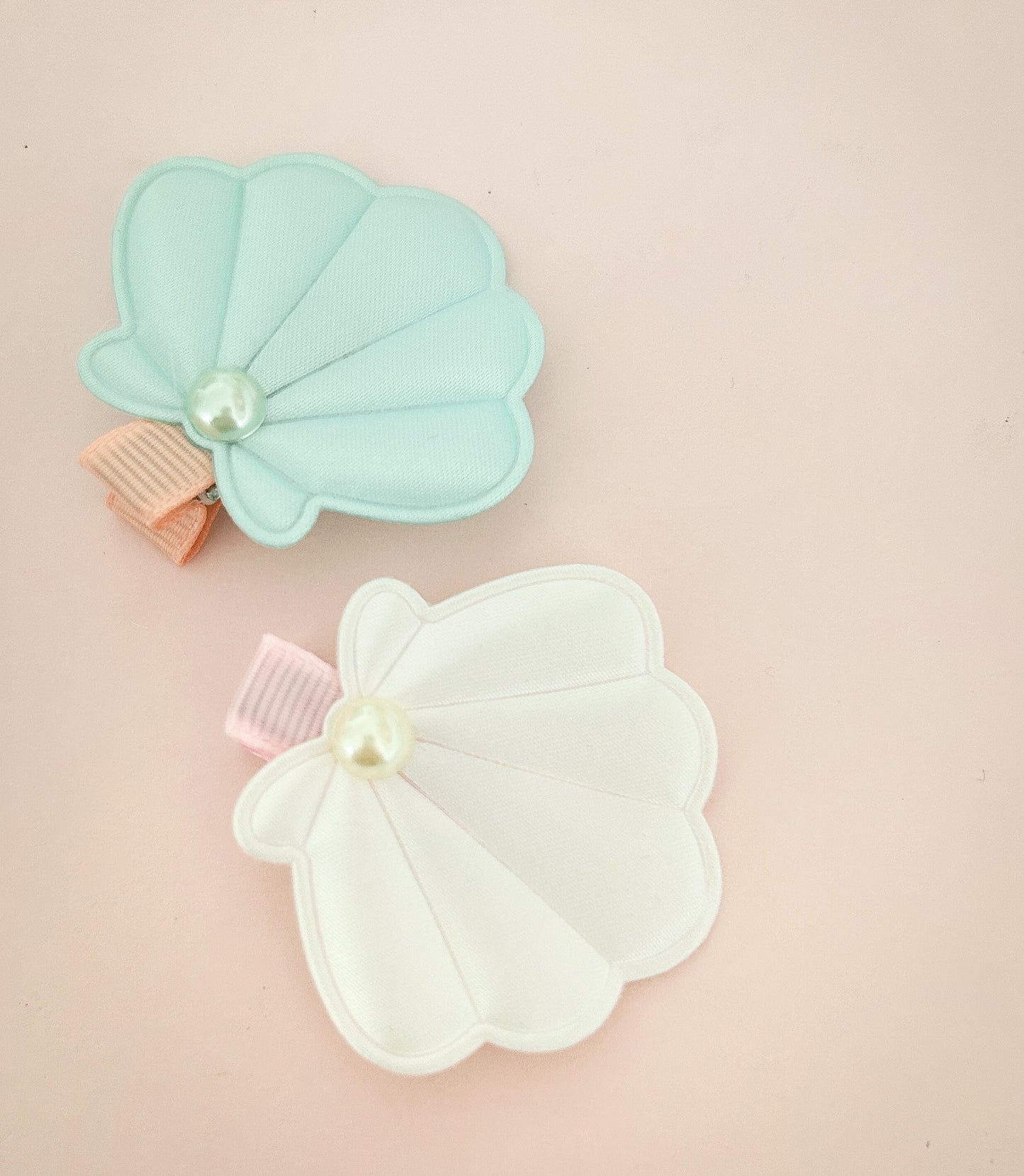 Pastel Seashells - Mint or White