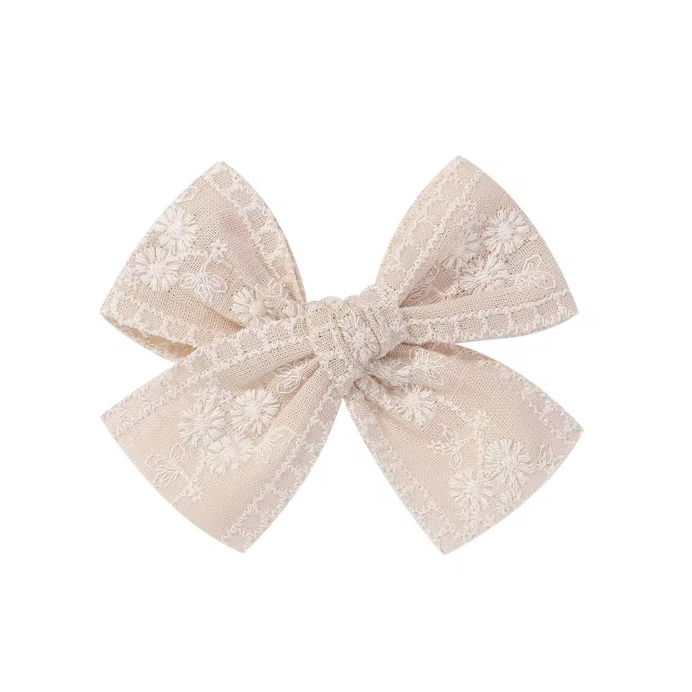 Pixie Bows embroidery hair clip - Latte