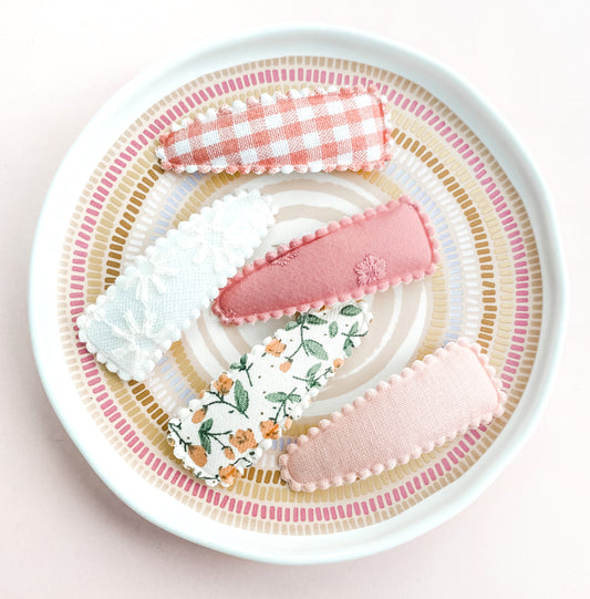 Aurora fabric snap clip set