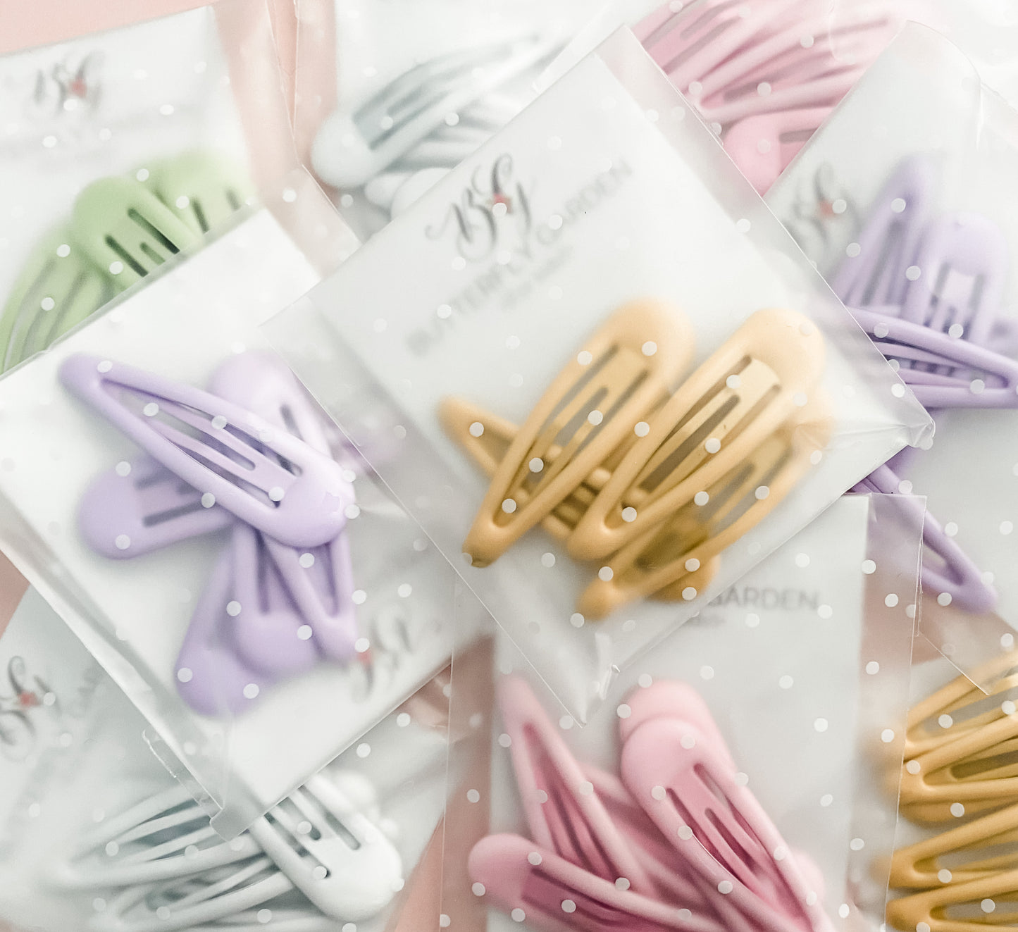 Glossy Snap Clips - 6 colours to choose from!