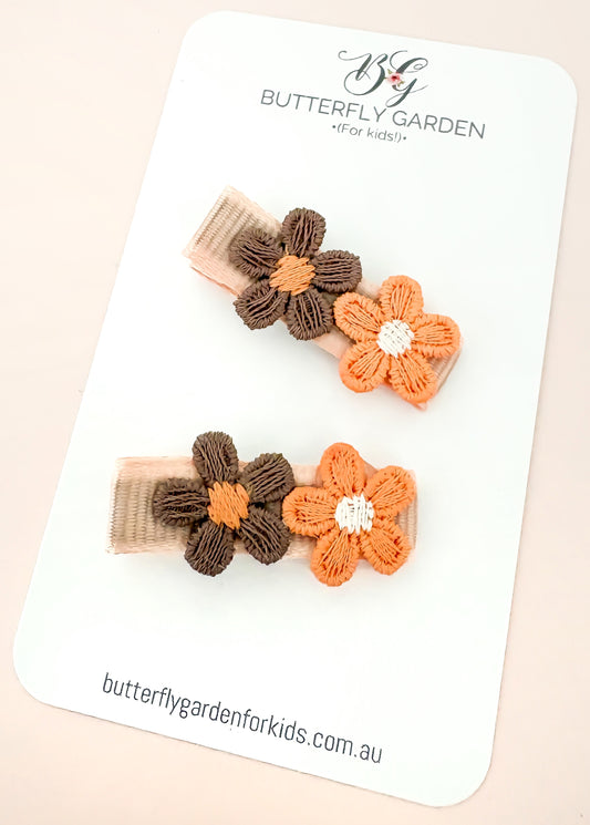 Autumn Daisies fringe clip pair