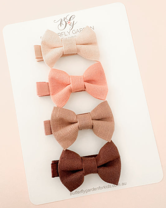 New! Essentials Cozy Bow Clip Set