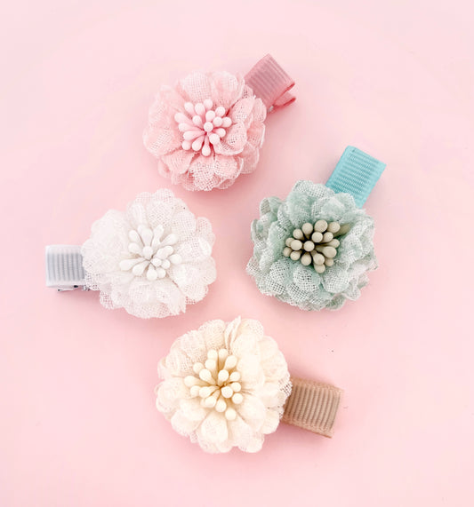 Marshmallow Blooms Fringe Clips, set of 4.