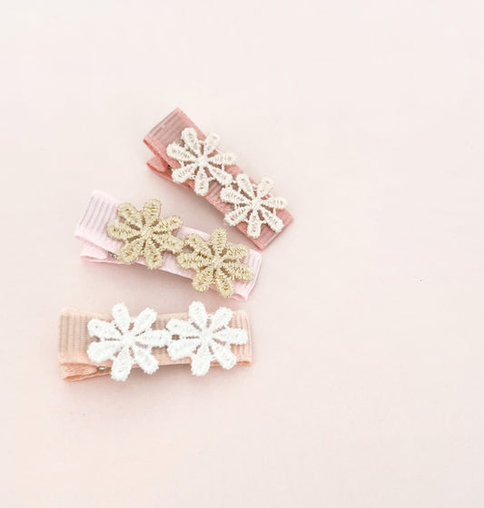 Blossoms Mini Fringe Clip trio