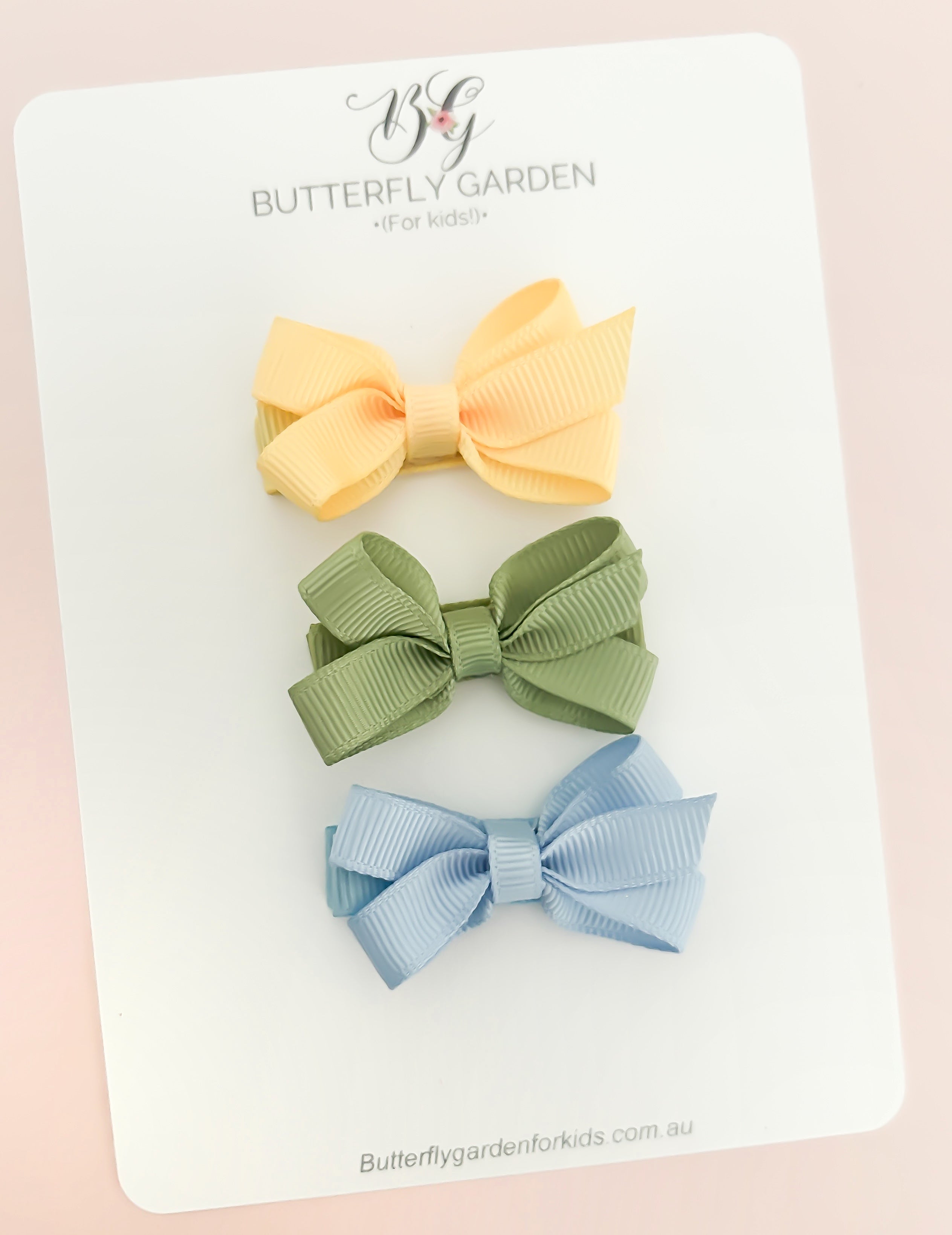 Buttercup Bow Pattern Buttercup Bay petite bow trio – Butterfly Garden (for kids!)