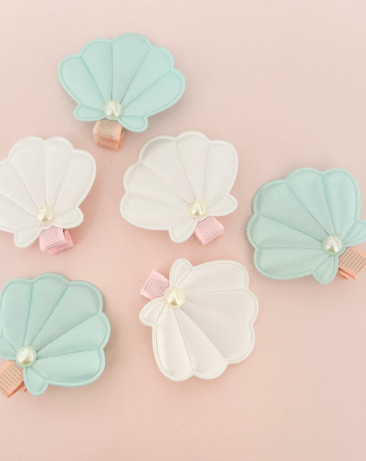 Pastel Seashells - Mint or White