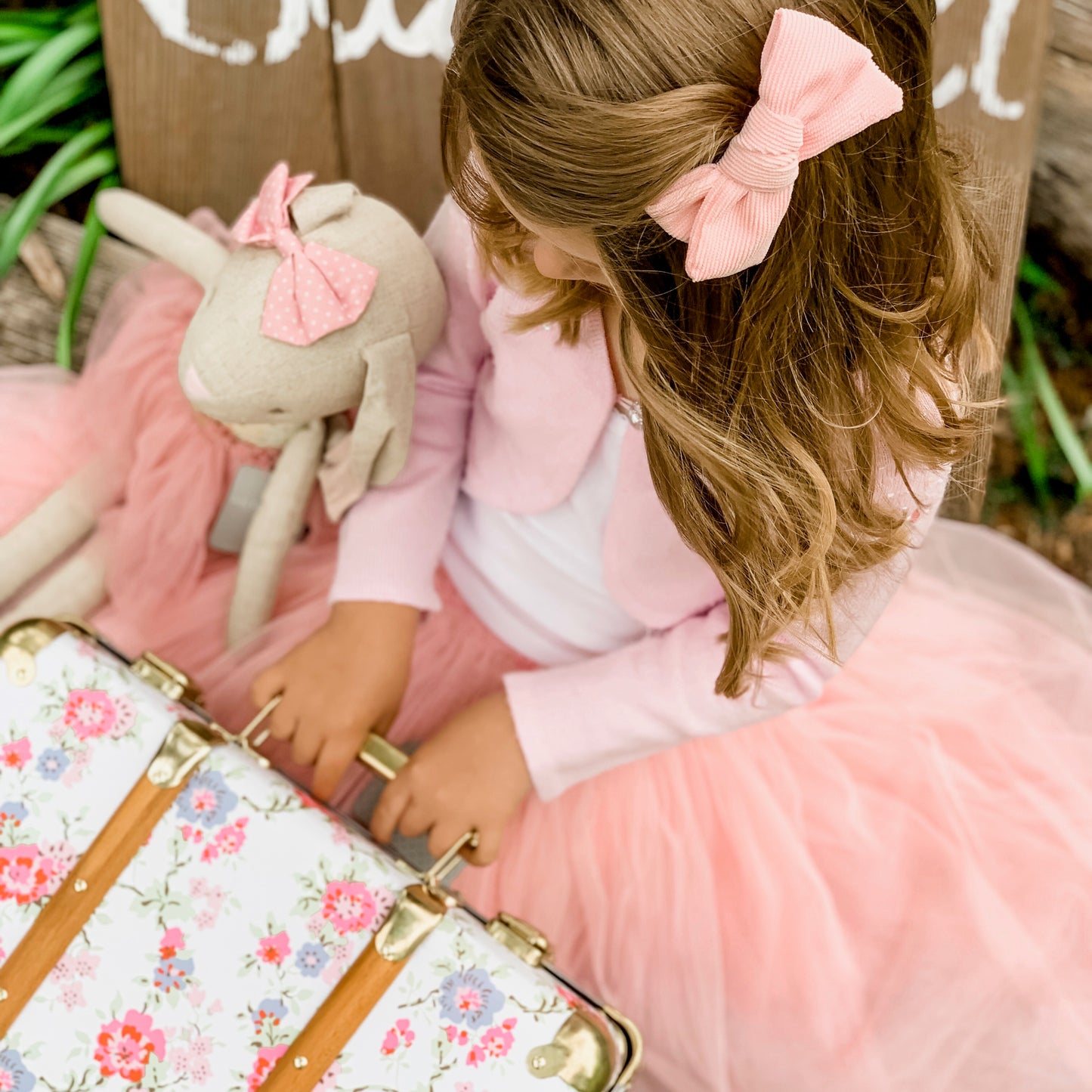 Audrey corduroy bows- 8 gorgeous colours!